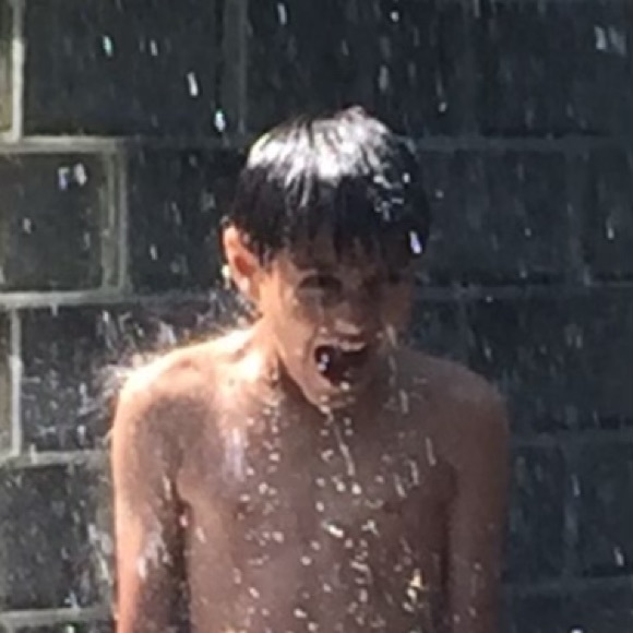 Meet your Posher, Dev - Picture 1 of 1